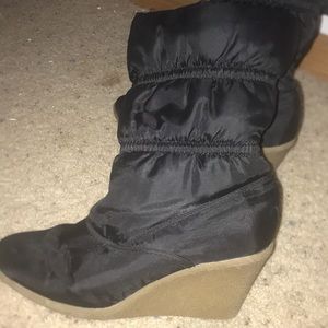 Cute Winter Wedge Boots